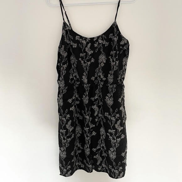 Black Floral Dress - Old Navy - Size L - Picture 1 of 3
